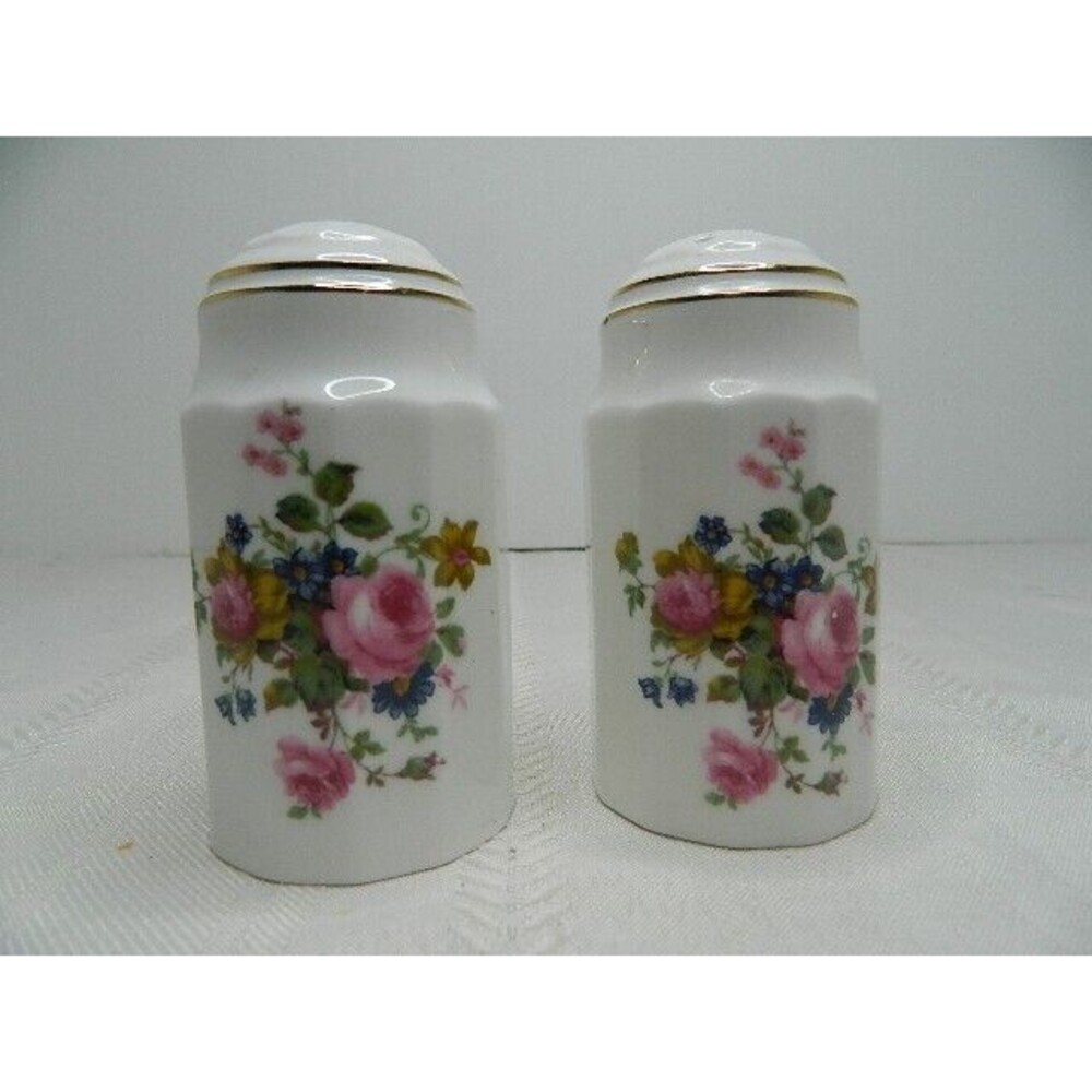 Vintage Staffordshire Fine Bone China Salt & Pepper Shakers  Made in England - Picture 4 of 8